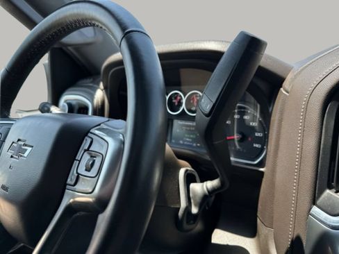 Used 2022 Chevrolet Silverado 1500 RST w/ Redline Edition AWD/4WD image 20