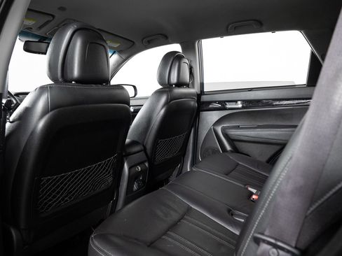 Used 2014 Kia Sorento EX image 18