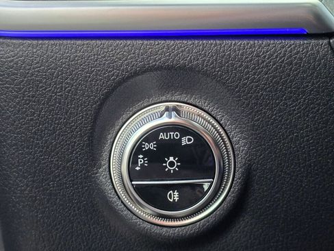 Certified 2025 Mercedes-Benz C 43 AMG 4MATIC Sedan image 38