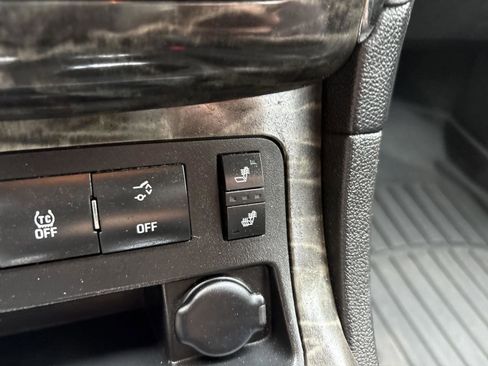 Used 2013 Buick Enclave Leather FWD image 28