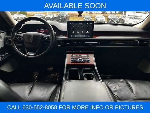 Used 2023 Lincoln Aviator Reserve w/ Equipment Group 201A image 4