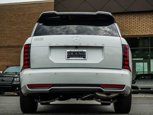 Used 2026 Hyundai Palisade Calligraphy FWD image 12