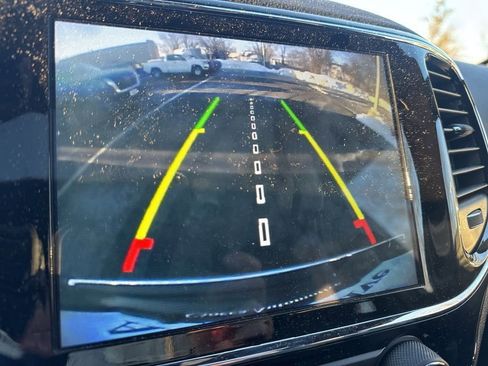 Used 2019 Jeep Grand Cherokee Limited image 11