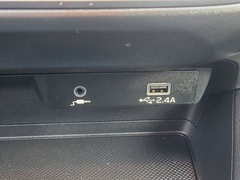 Certified 2025 Subaru Impreza 2.0i image 9