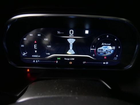 Used 2023 GMC Yukon SLT image 33