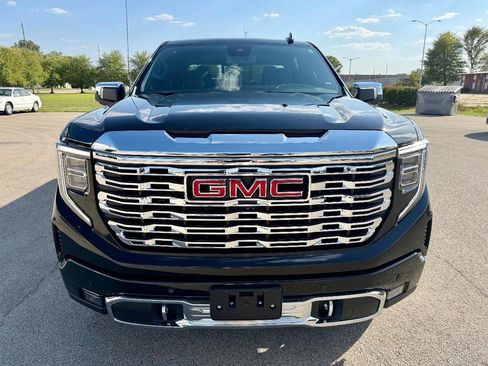 Used 2022 GMC Sierra 1500 Denali image 2
