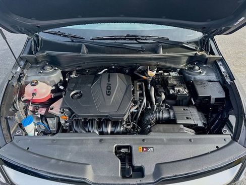 Certified 2023 Kia Sportage EX image 33