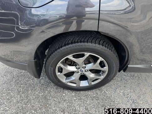 Used 2017 Subaru Forester 2.5i Touring AWD/4WD image 12