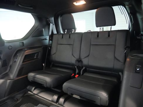 Certified 2023 Lexus GX 460 Luxury w/ Sport Design Package AWD/4WD image 30
