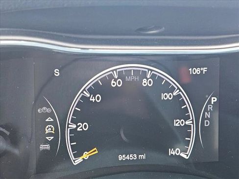 Used 2017 Jeep Grand Cherokee Altitude AWD/4WD image 15