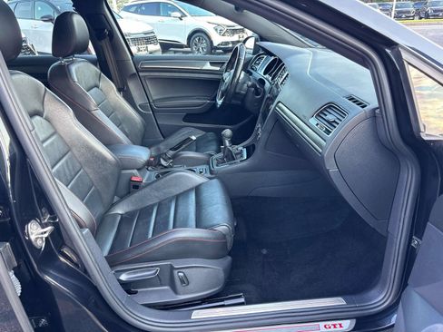 Used 2021 Volkswagen GTI SE FWD image 16