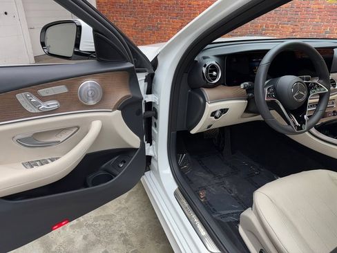 Certified 2023 Mercedes-Benz E 350 4MATIC Sedan image 9