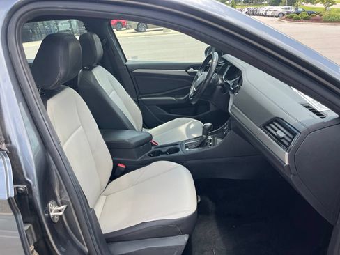 Used 2019 Volkswagen Jetta R-Line w/ R-Line Cold Weather Package FWD image 35