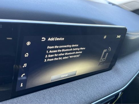 Used 2025 Nissan Kicks SV FWD image 17