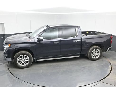 Used 2022 Chevrolet Silverado 1500 LTZ AWD/4WD image 23