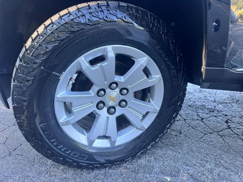Used 2019 Chevrolet Colorado Z71 AWD/4WD image 27