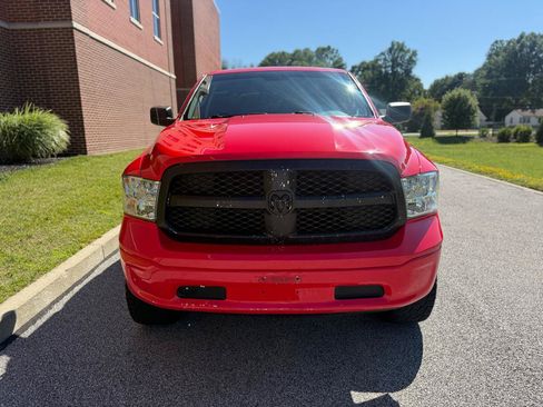 Used 2018 RAM 1500 Classic SLT AWD/4WD image 2