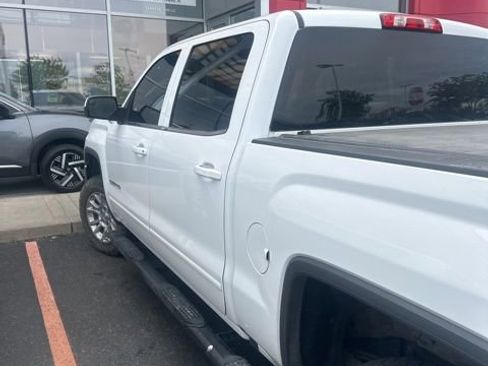 Used 2017 GMC Sierra 1500 SLE w/ SLE Value Package AWD/4WD image 20