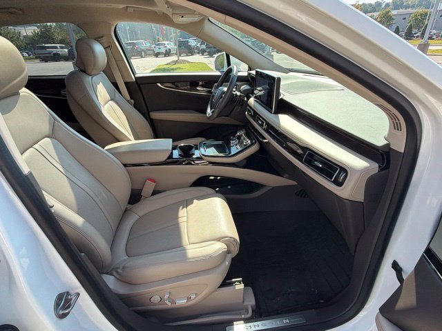 Used 2022 Lincoln Nautilus Reserve w/ Equipment Group 202A AWD/4WD image 28