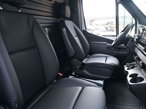 New 2026 Mercedes-Benz Sprinter 2500 image 21
