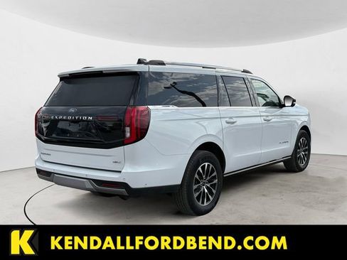 Certified 2025 Ford Expedition Max Platinum AWD/4WD image 5