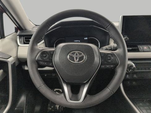 Used 2025 Toyota RAV4 XLE Premium w/ Weather Package AWD/4WD image 5