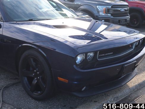 Used 2014 Dodge Challenger R/T w/ Sound Group II image 2