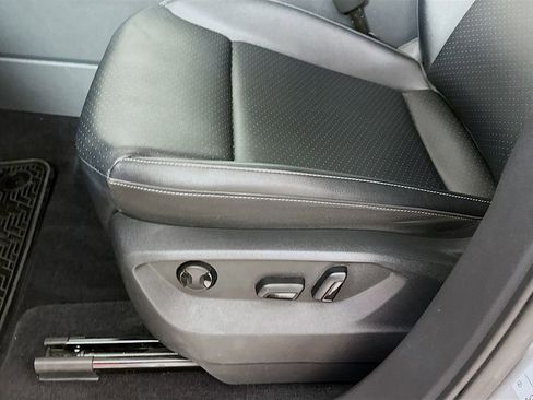 Used 2018 Volkswagen Atlas SE image 9