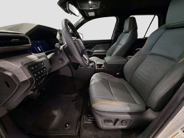 Certified 2025 Toyota 4Runner Trailhunter AWD/4WD image 18