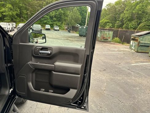 Used 2025 Chevrolet Silverado 1500 Custom Trail Boss AWD/4WD image 32