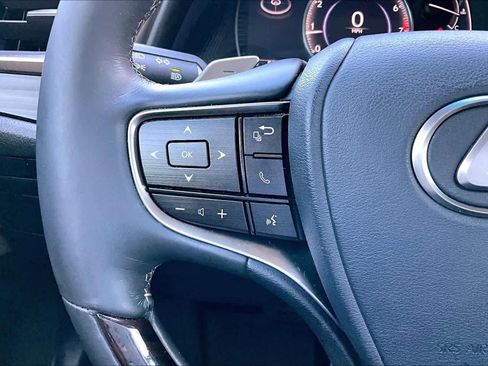 Used 2019 Lexus ES 350 Luxury w/ Accessory Package 2 image 22
