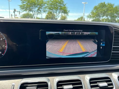 Used 2020 Mercedes-Benz GLE 350 4MATIC image 26