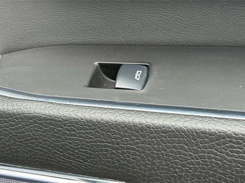 Used 2025 GMC Sierra 3500 Denali image 22