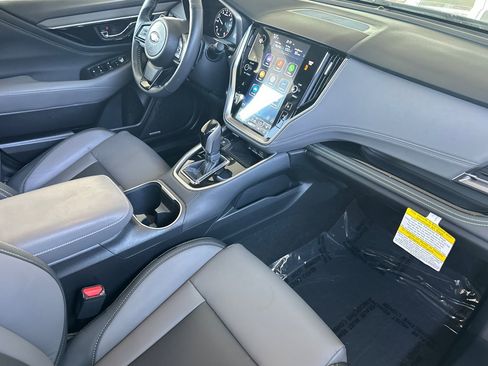 Used 2025 Subaru Outback Onyx Edition image 17
