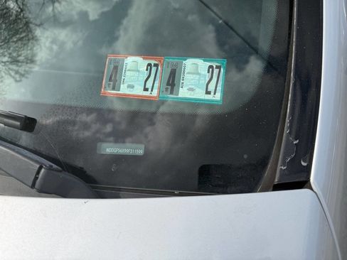 Used 2009 Mercedes-Benz C 350 Sport image 3