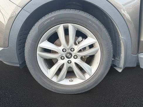 Used 2014 Hyundai Santa Fe Sport 2.0T w/ Navigation Package 06 FWD image 9