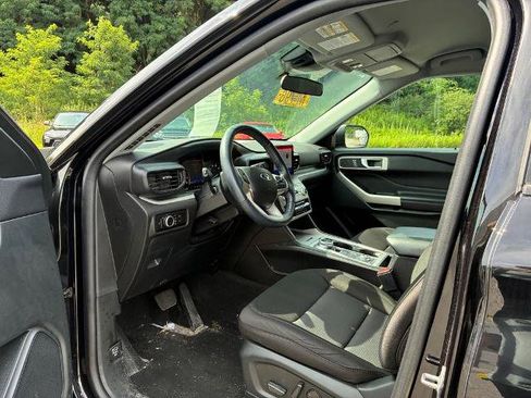Certified 2023 Ford Explorer XLT AWD/4WD image 11