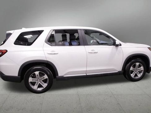 Used 2023 Honda Pilot EX-L image 7