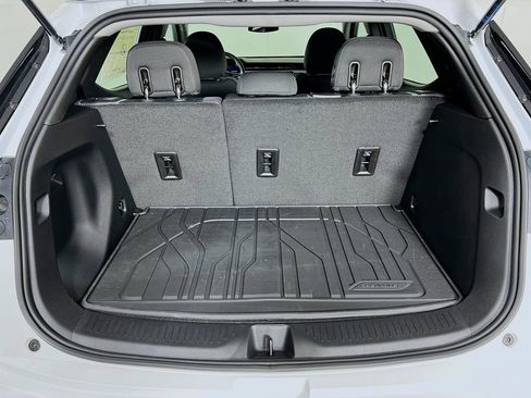 New 2027 Chevrolet Bolt LT w/ Comfort Package FWD image 25