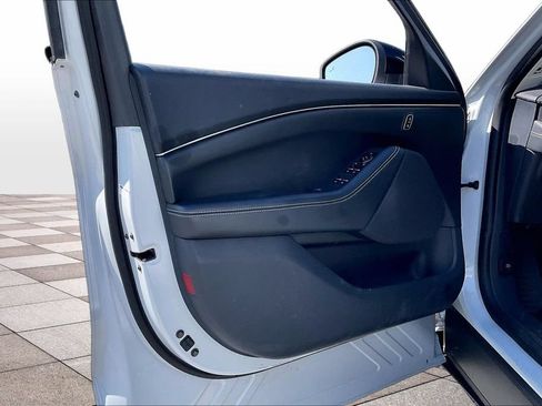 Used 2023 Ford Mustang Mach-E Select RWD image 23