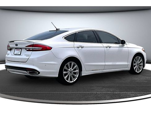 Used 2017 Ford Fusion Platinum FWD image 18