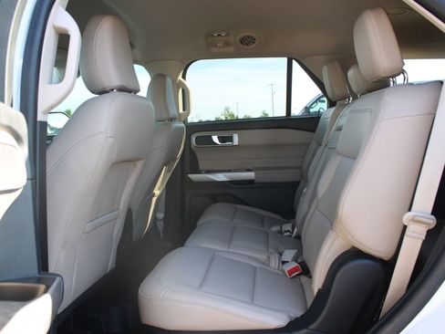 Used 2023 Ford Explorer XLT w/ Equipment Group 202A AWD/4WD image 23