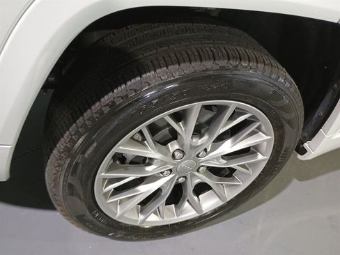 Used 2022 Jeep Grand Cherokee Summit 4xe AWD/4WD image 49