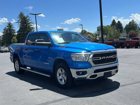 Used 2023 RAM 1500 Big Horn AWD/4WD image 3