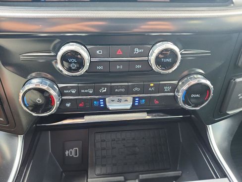 Used 2025 Ford F150 Raptor AWD/4WD image 20