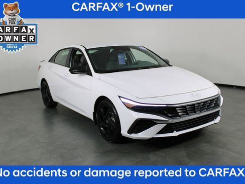 Certified 2026 Hyundai Elantra Sport FWD image 5