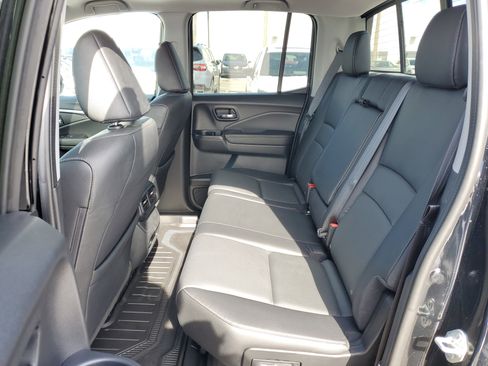 Certified 2025 Honda Ridgeline RTL image 10