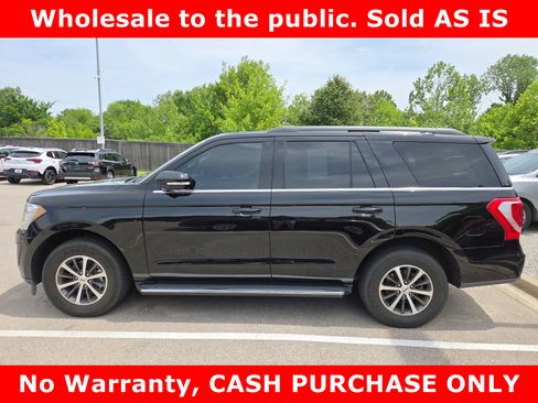 Used 2020 Ford Expedition XLT w/ Equipment Group 202A RWD image 5