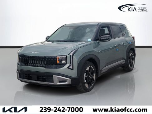New 2027 Kia Seltos S FWD image 3