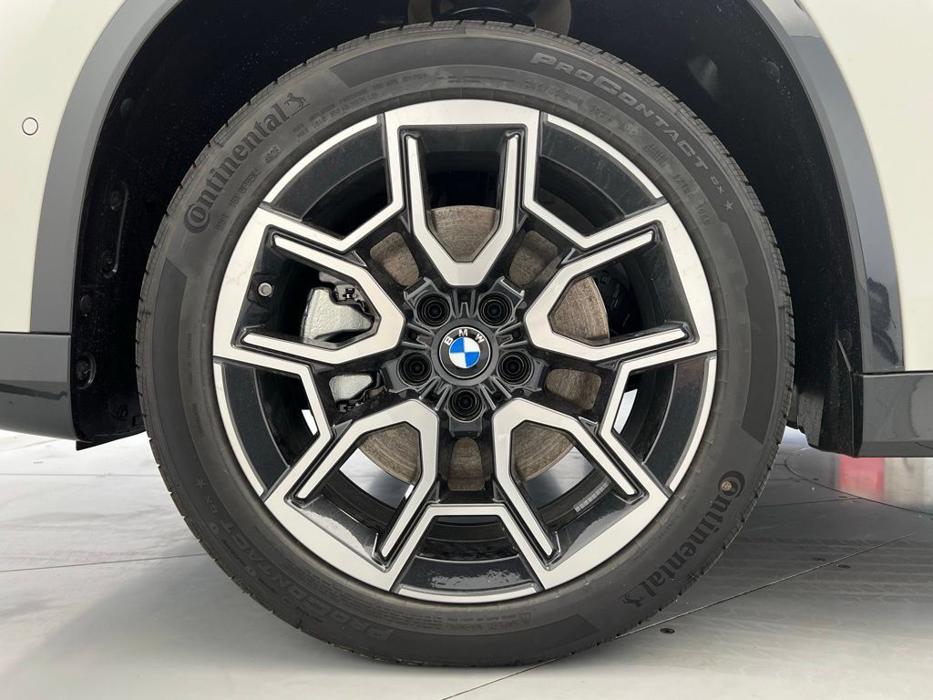 Used 2026 BMW X1 xDrive28i w/ Technology Package AWD/4WD image 22